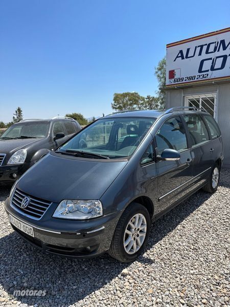 Usado VW Sharan Advance 140 CV (102 kW) 2008 Gris Monovolumen