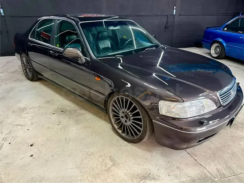 Usado Honda Legend 205 CV (150 kW) 1997 Negro Berlina