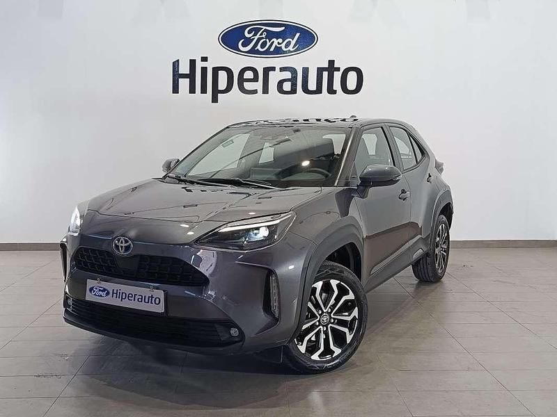 Usado Toyota Yaris Cross Active 116 CV (85 kW) 2023 Gris SUV