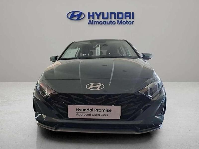 Usado Hyundai i20 101 CV (74 kW) 2024 Verde Utilitario