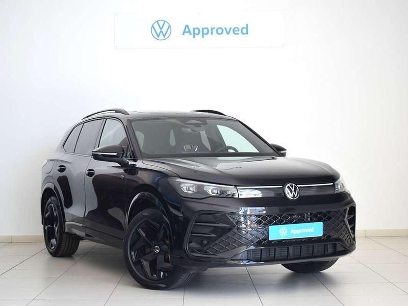 Negro Usado 2024 VW Tiguan R-line SUV | 44.990 € - Imagen 1/4
