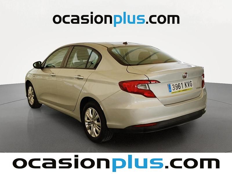 Usado Fiat Tipo Easy 95 CV (69 kW) 2019 Gris Berlina