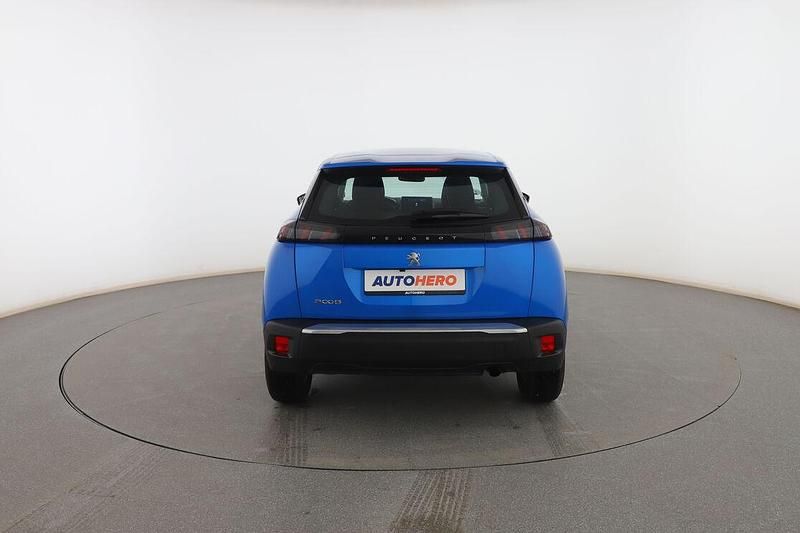 Usado Peugeot 2008 Active 101 CV (74 kW) 2022 Azul SUV