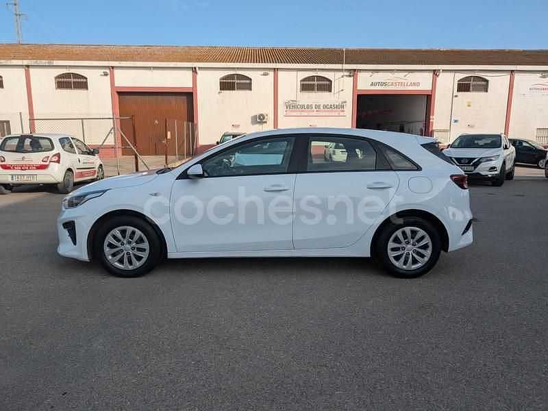 Usado Kia Ceed 120 CV (88 kW) 2020 Blanco Utilitario