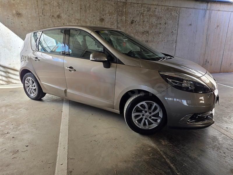 Usado Renault Scénic III Business 110 CV (80 kW) 2012 Gris / plata Monovolumen