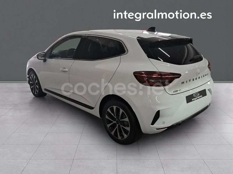Usado Mitsubishi Colt 91 CV (66 kW) 2025 Blanco Berlina