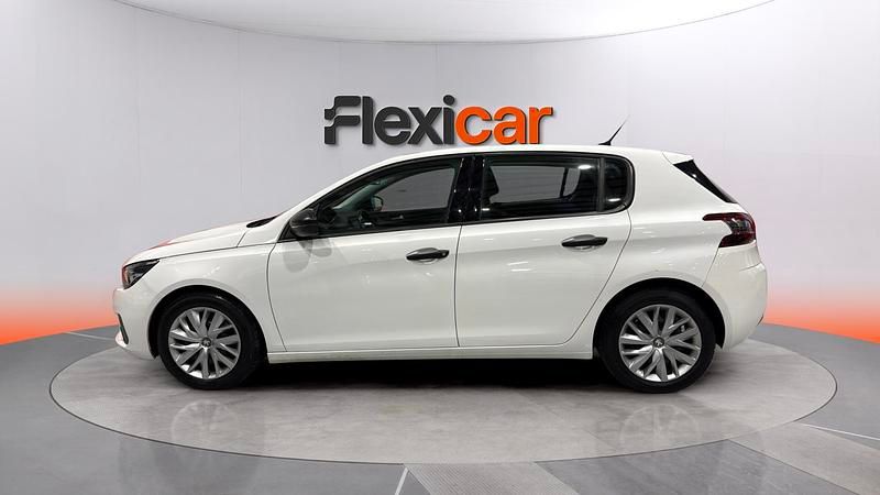 Usado Peugeot 308 Active 100 CV (73 kW) 2020 Gris Berlina