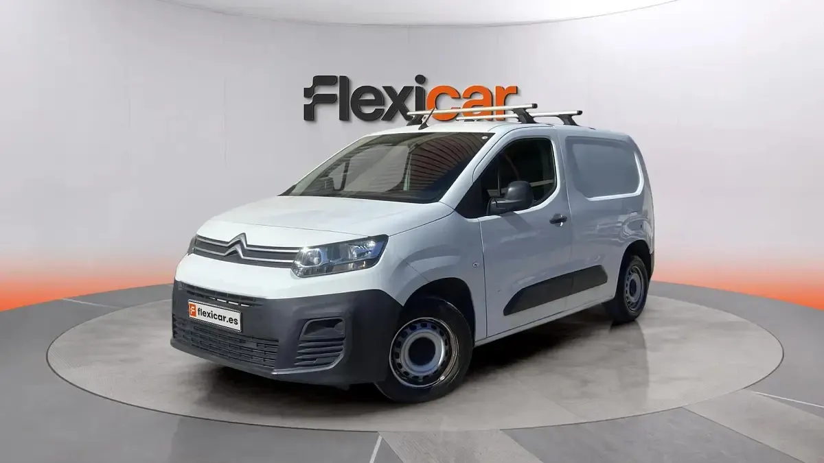 Usado Citroën Berlingo 76 CV (55 kW) 2019 Blanco Monovolumen