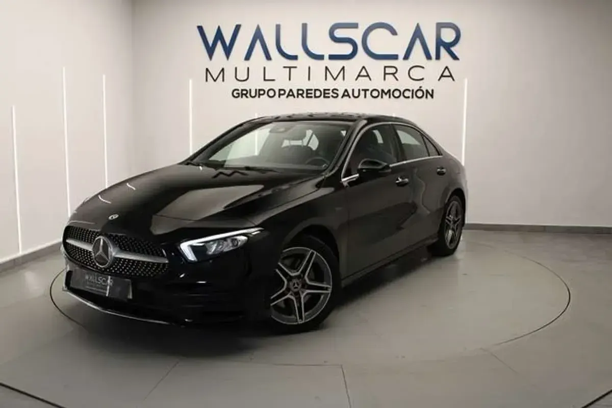 Usado Mercedes A250 218 CV (160 kW) 2021 Negro Berlina