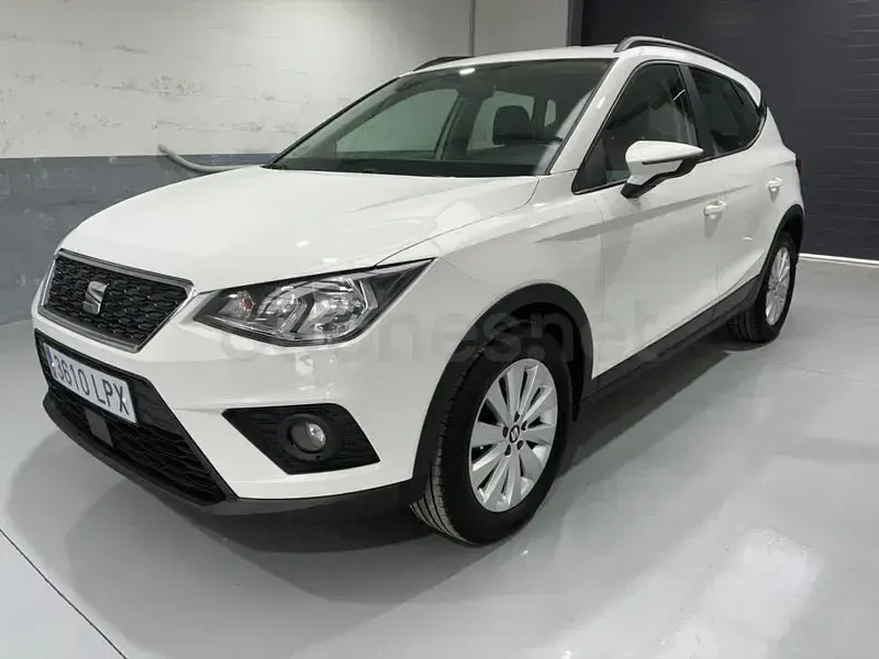Usado Seat Arona Style 95 CV (69 kW) 2020 Blanco SUV