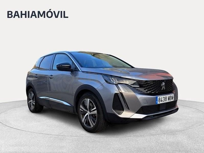Usado Peugeot 3008 Allure 225 CV (165 kW) 2022 Gris / plata SUV