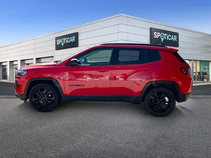 Usado Jeep Compass Limited 130 CV (95 kW) 2022 Rojo SUV