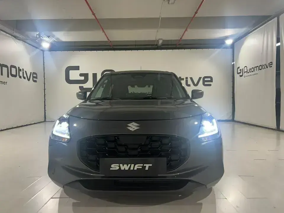 Nuevo Suzuki Swift 83 CV (61 kW) 2026 Gris Utilitario