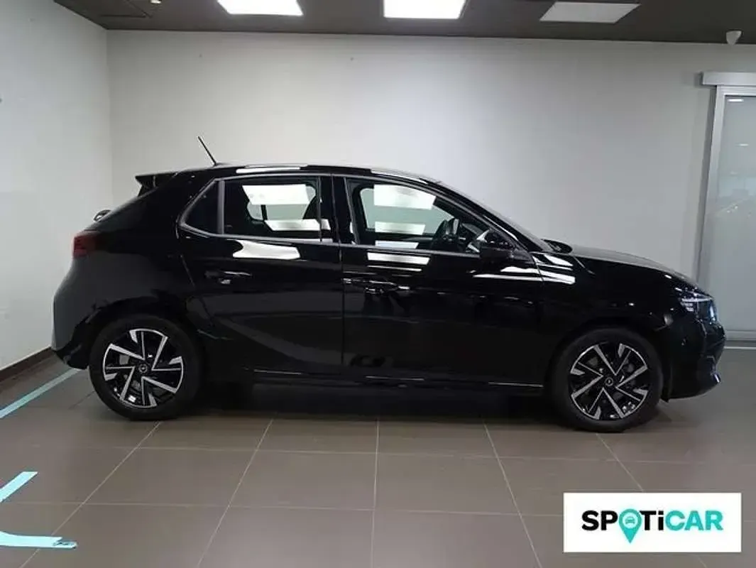 Usado Opel Corsa 101 CV (74 kW) 2025 Negro Utilitario