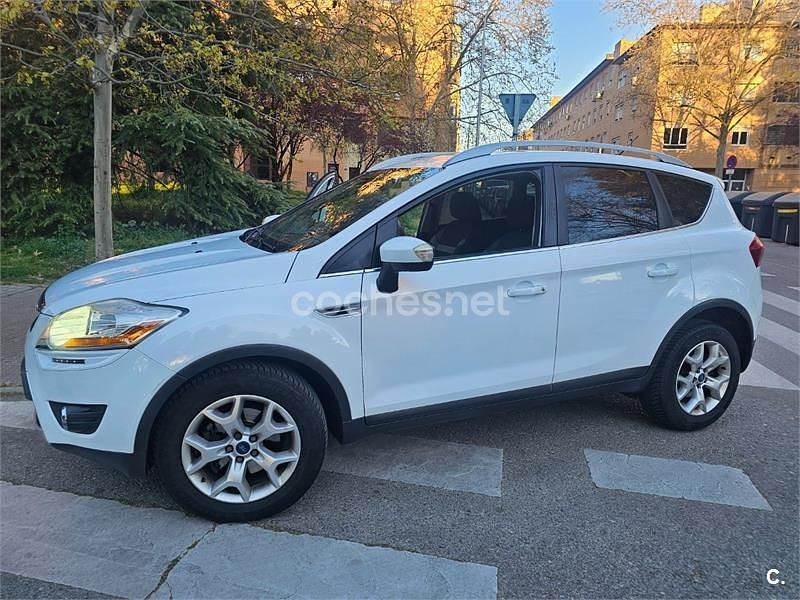 Usado Ford Kuga Titanium 136 CV (100 kW) 2011 Blanco SUV