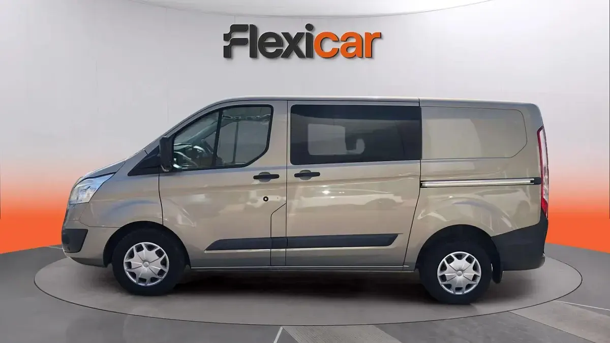 Usado Ford Transit Custom 131 CV (96 kW) 2016 Marrón Monovolumen