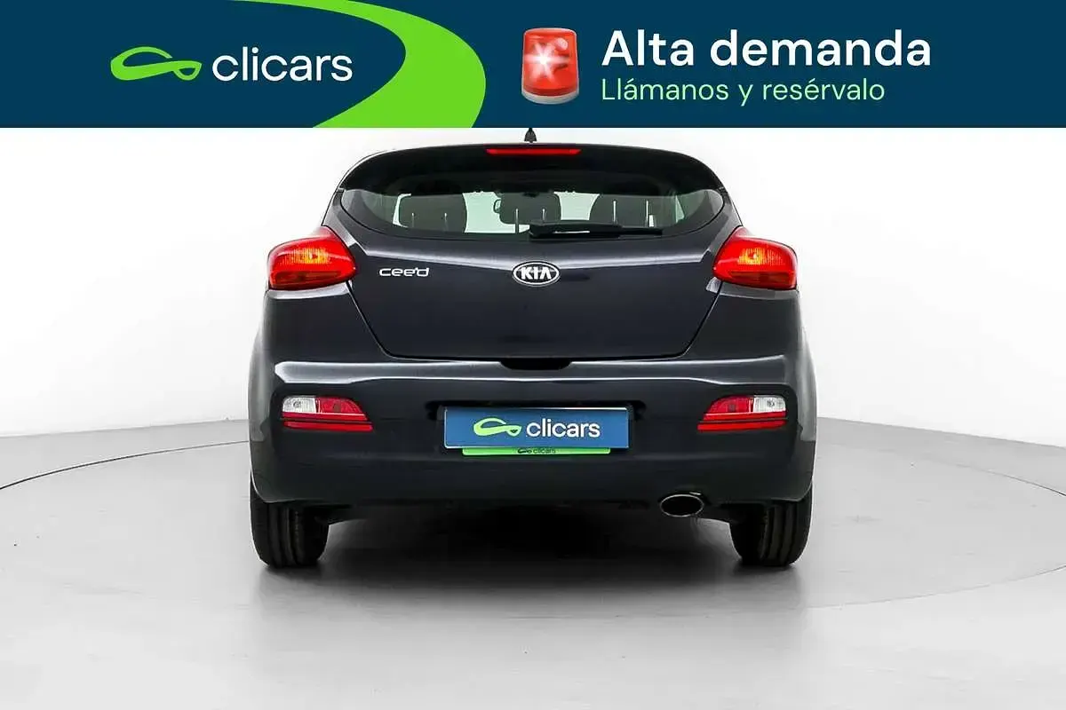Usado Kia ProCeed 99 CV (72 kW) 2015 Negro Utilitario