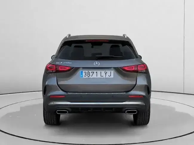 Usado Mercedes GLA250 218 CV (160 kW) 2022 Gris / plata SUV