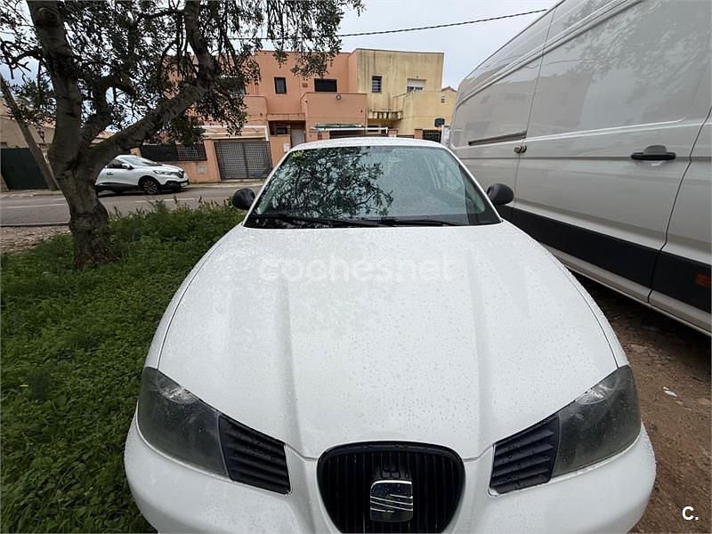 Usado Seat Ibiza Reference 70 CV (51 kW) 2006 Blanco Utilitario