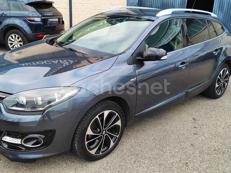 Gris / plata Usado 2015 Renault Mégane Bose Edition Berlina | 7800 € - Imagen 1/4