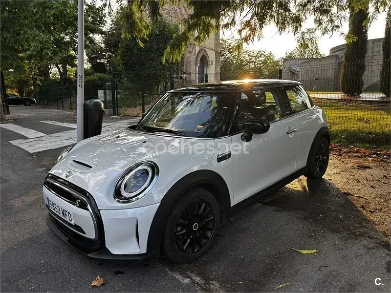 Usado Mini Cooper SE 2023 Eléctrico Utilitario
