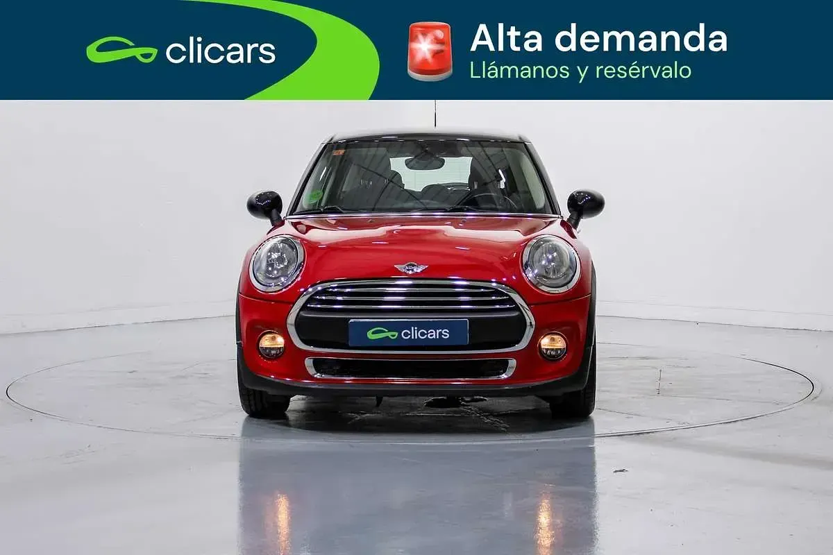 Usado Mini ONE 102 CV (75 kW) 2017 Rojo Utilitario