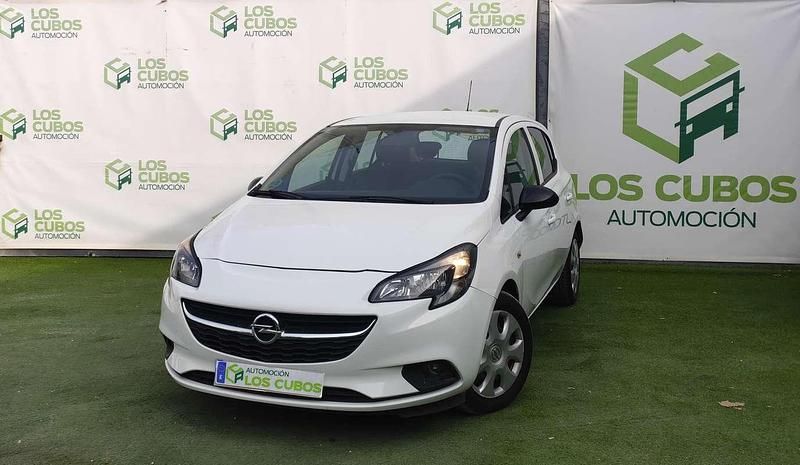 Blanco Usado 2018 Opel Corsa Business Utilitario | 9299 € (Un poco caro) - Imagen 1/4