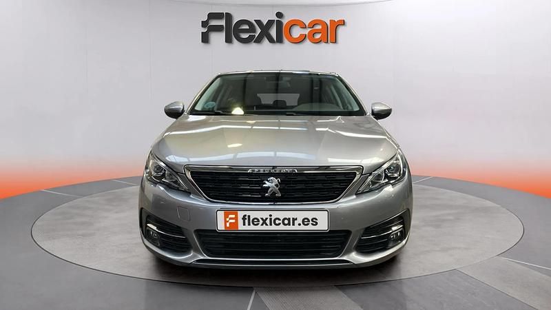 Usado Peugeot 308 Style 131 CV (96 kW) 2020 Gris Utilitario