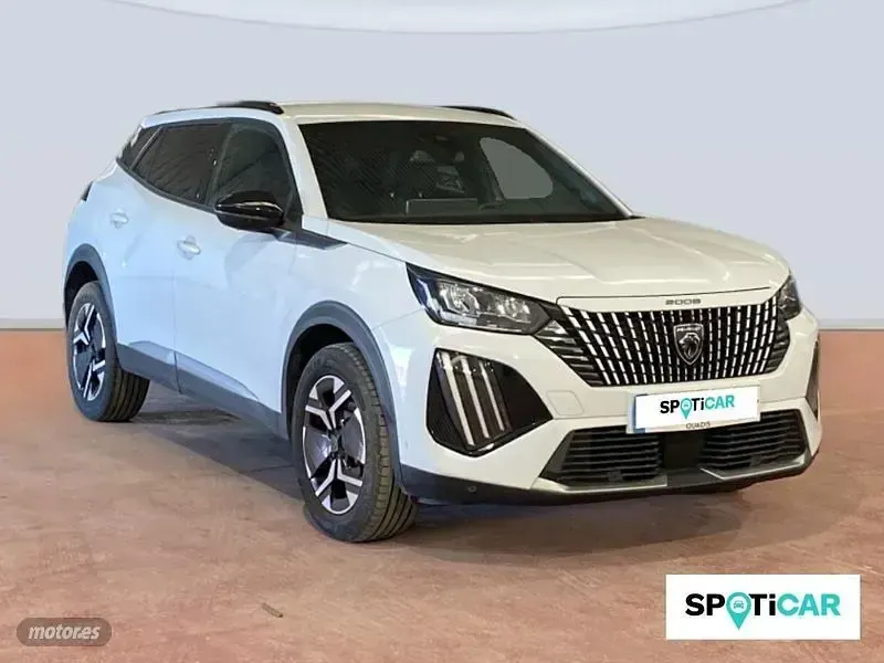 Usado Peugeot 2008 Allure 100 CV (73 kW) 2024 Blanco SUV