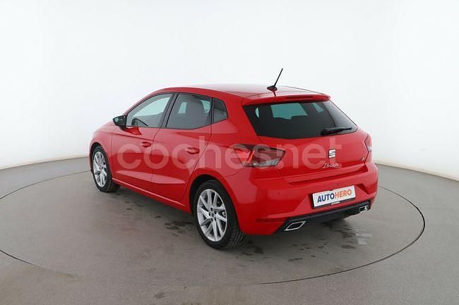 Usado Seat Ibiza FR 110 CV (80 kW) 2021 Rojo Berlina