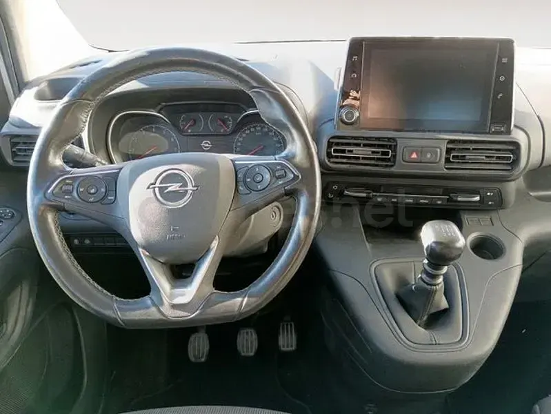 Usado Opel Combo Life Elegance 102 CV (75 kW) 2023 Gris / plata Monovolumen