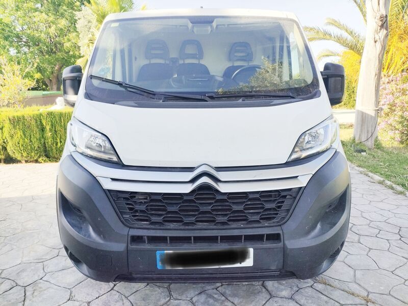 Usado Citroën Jumper 140 CV (102 kW) 2020 Blanco Monovolumen