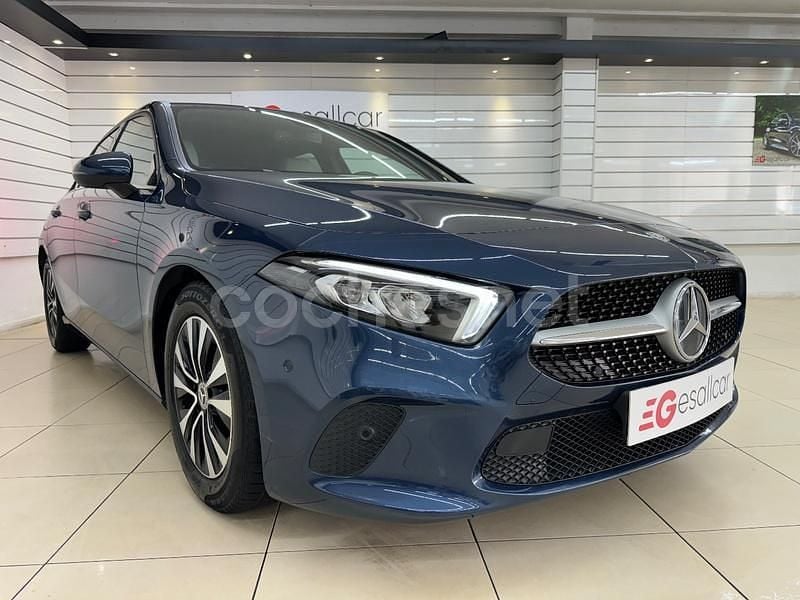 Azul Usado 2019 Mercedes A180 Berlina | 19.995 € (Buen precio) - Imagen 1/4