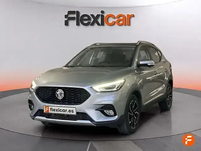 Usado MG ZS Luxury 111 CV (81 kW) 2022 Gris SUV