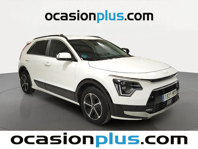 Usado Kia Niro 141 CV (103 kW) 2023 Blanco SUV