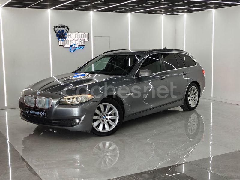 Gris / plata Usado 2010 BMW 520 Comfort Edition Familiar | 10.250 € (Caro) - Imagen 1/4