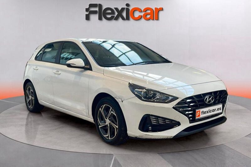 Blanco Usado 2021 Hyundai i30 Familiar | 14.290 € (Precio justo) - Imagen 1/4