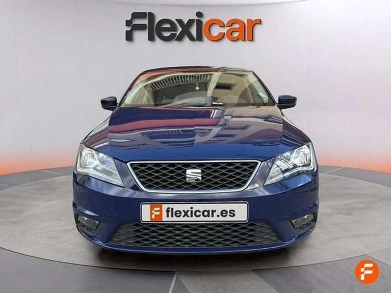 Usado Seat Toledo Style 110 CV (80 kW) 2017 Azul Utilitario