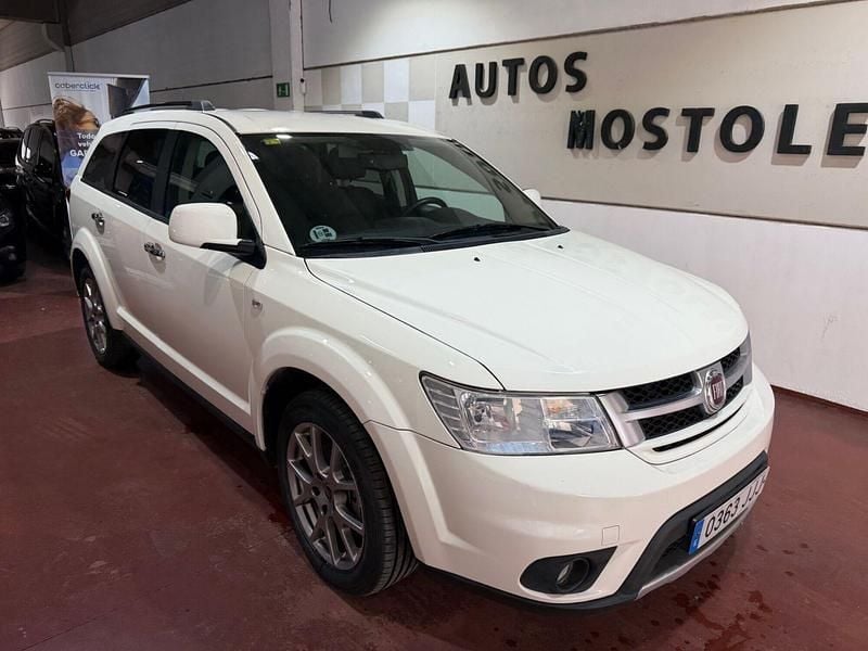 Usado Fiat Freemont Lounge 170 CV (125 kW) 2015 Blanco SUV