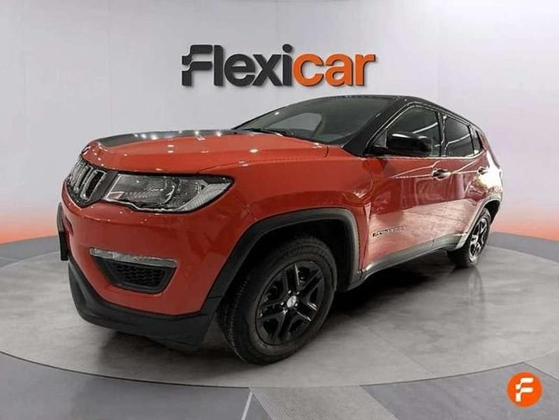 Usado Jeep Compass Sport 140 CV (102 kW) 2019 Naranja SUV