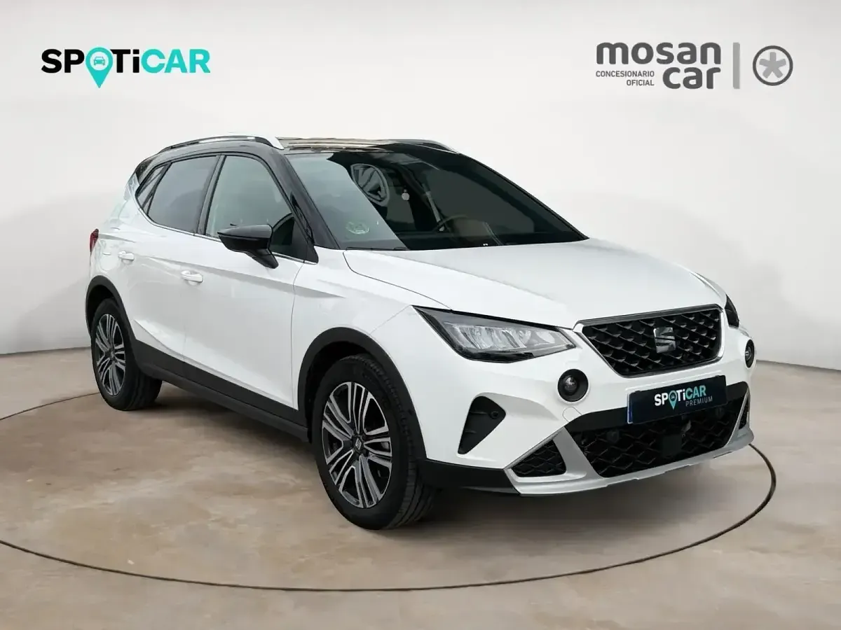 Usado Seat Arona Xperience 116 CV (85 kW) 2024 Blanco SUV