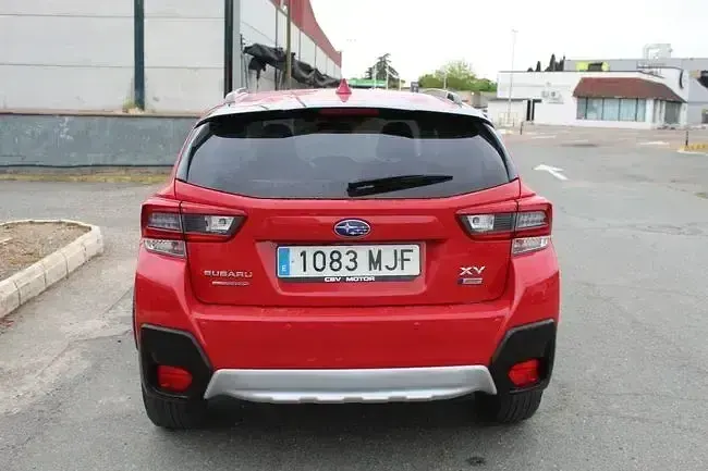 Usado Subaru XV 151 CV (111 kW) 2023 Rojo SUV