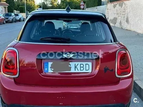 Usado Mini Cooper 136 CV (100 kW) 2017 Rojo Utilitario