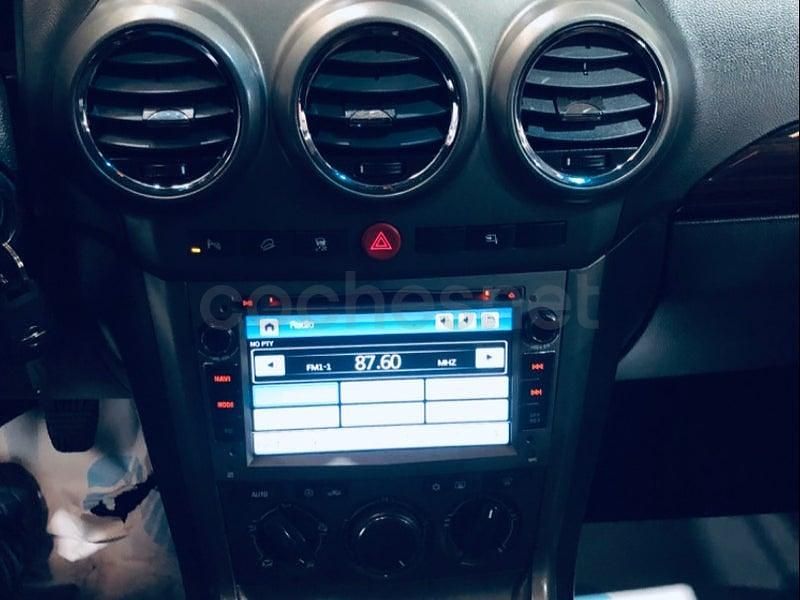 Usado Opel Antara Cosmo 150 CV (110 kW) 2007 Beige SUV
