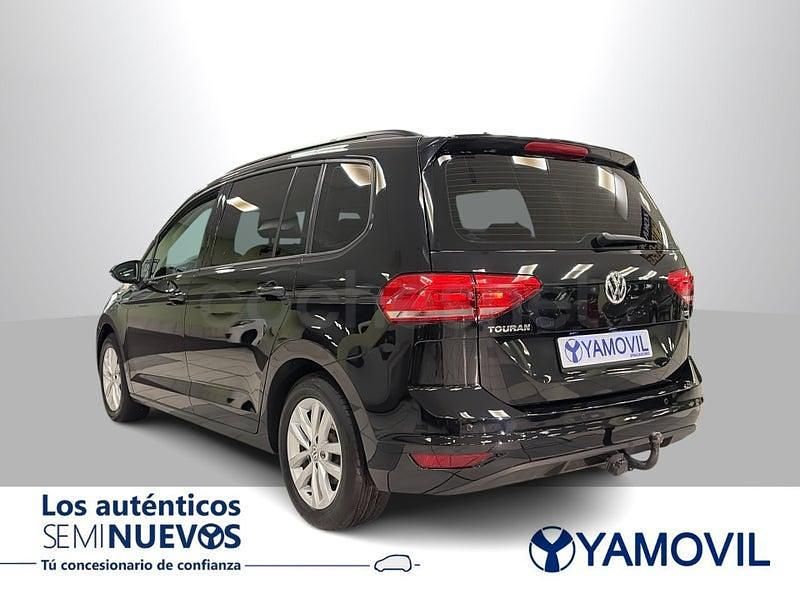 Usado VW Touran Business 110 CV (80 kW) 2015 Negro Monovolumen