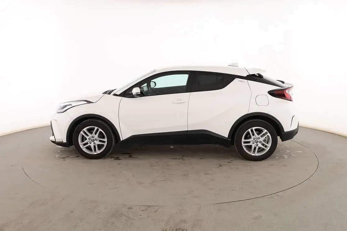Usado Toyota C-HR Active 122 CV (89 kW) 2023 Blanco SUV