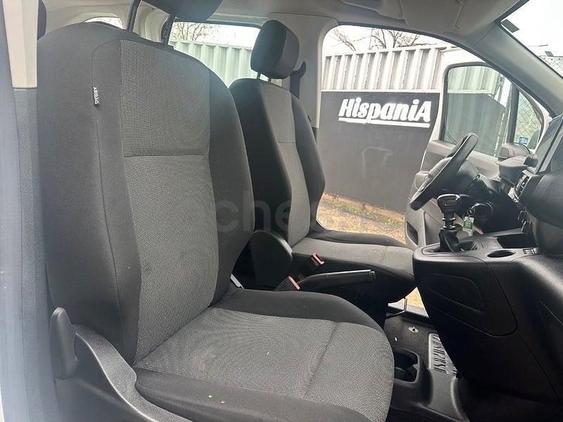 Usado Peugeot Rifter Active 100 CV (73 kW) 2021 Blanco Monovolumen