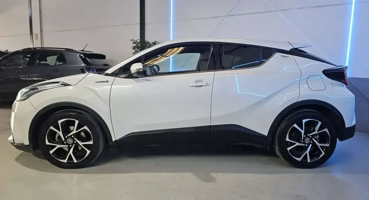 Usado Toyota C-HR Advance 122 CV (89 kW) 2021 Blanco SUV