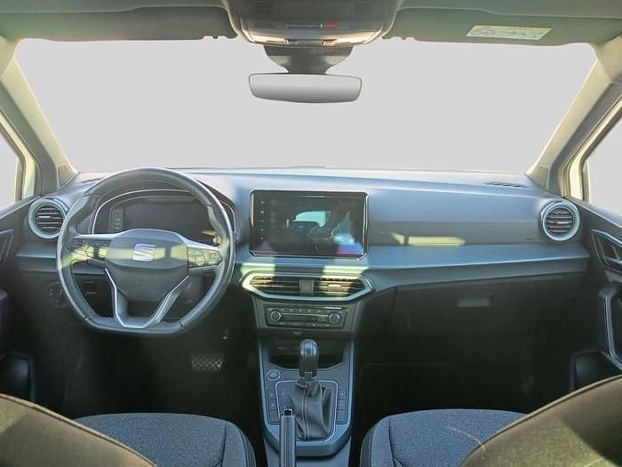 Usado Seat Arona Xperience 110 CV (80 kW) 2022 Blanco SUV