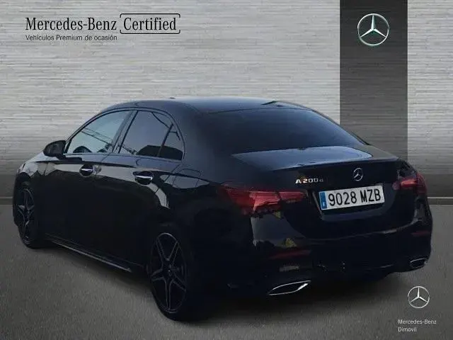 Usado Mercedes A200 150 CV (110 kW) 2025 Negro noche